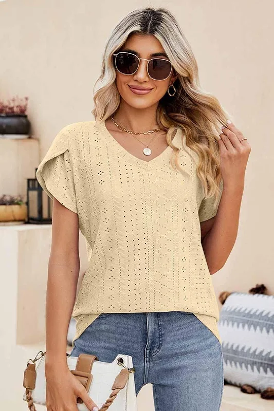 PUNCHING LACE TULIP PUFF V NECK T-SHIRTS