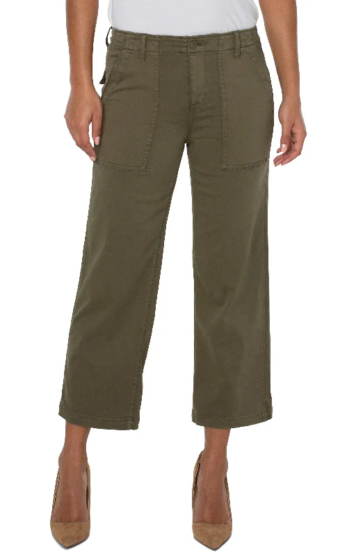 Liverpool Crop Wide Leg Twill Cargo Pants 26 Ins In Myrtle Green